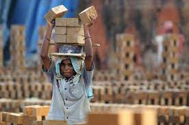 People who build our cities: The plight of construction workers in India |  Swaniti Initiative