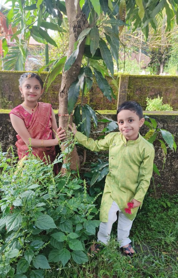 ರಕ್ಷಾಬಂಧನ ದೊಂದಿಗೆ ವೃಕ್ಷಾ ಬಂಧನ-ಪ್ರಜ್ವಲಾ ಶೆಣೈ