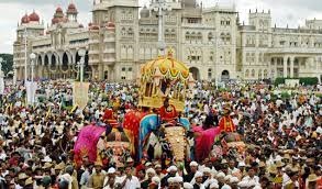 ಡಾ.ಕಸ್ತೂರಿ ದಳವಾಯಿ ಕವಿತೆ ಬಂಗಾರ ಹಬ್ಬ