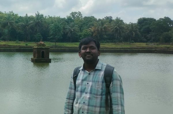 ಸುರೇಶ ತಂಗೋಡ ಅವರ ಕವಿತೆ,ಸಿಹಿ ಸುಳ್ಳುಗಳು