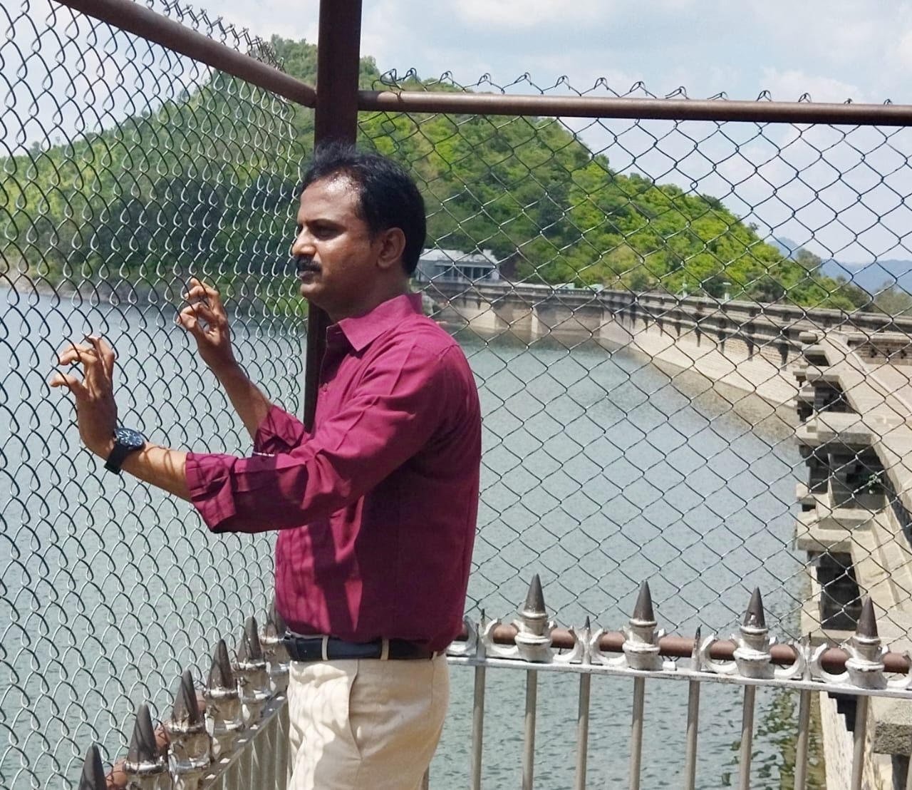 ದೂರ ಹೋಗದಿರು ಮನಸೇ!