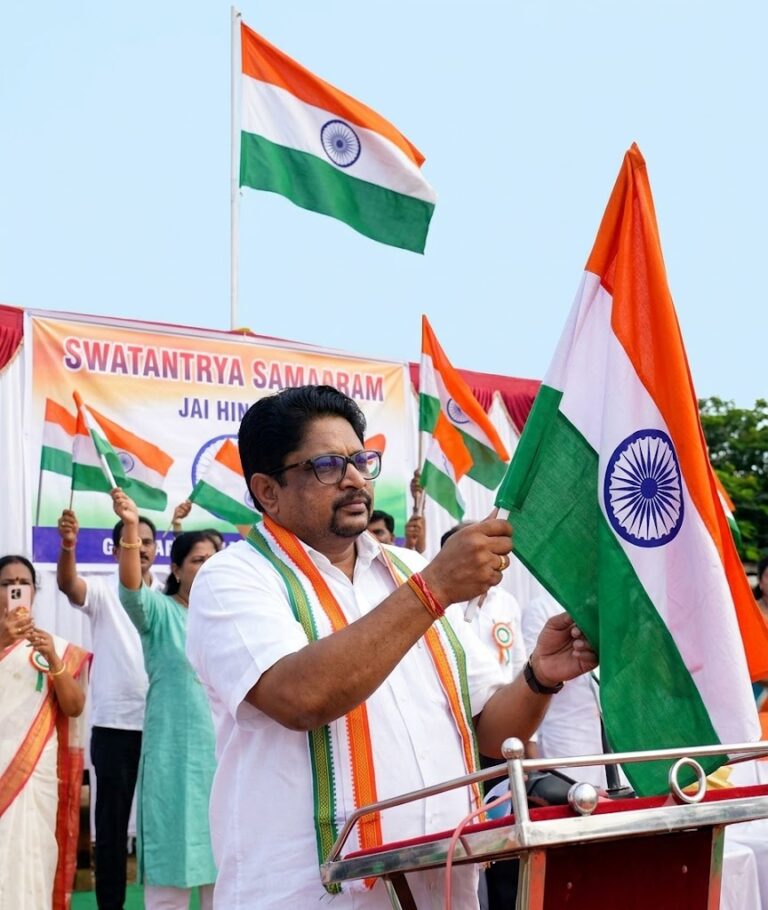 “ತ್ರಿವರ್ಣದ ನೆರಳಿನಲ್ಲಿ” ಎನ್.ಜಯಚಂದ್ರನ್